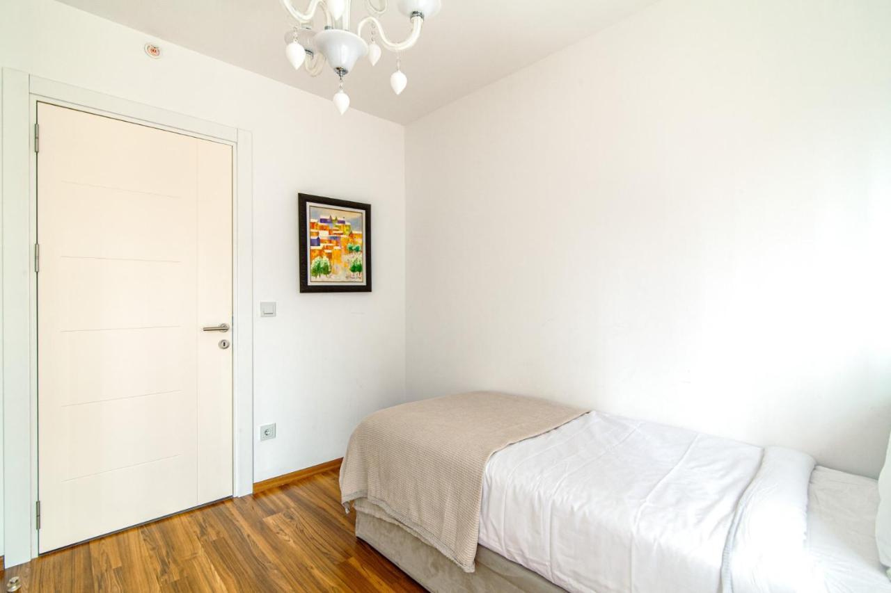 Modern Flat Near Sapphire Shopping Mall * Istambul